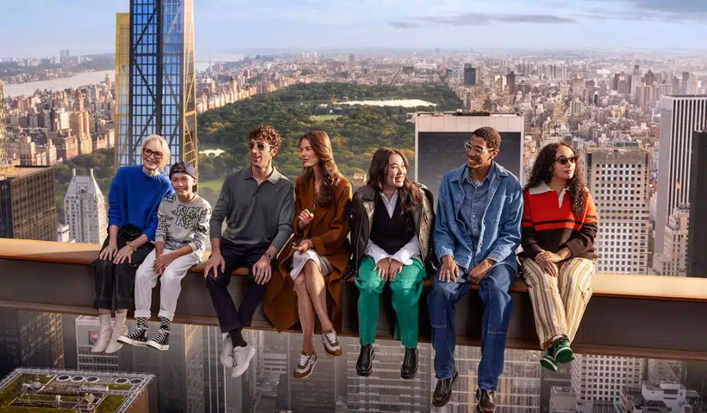 Atração do Top of the Rock, em Nova York, recria foto famosa