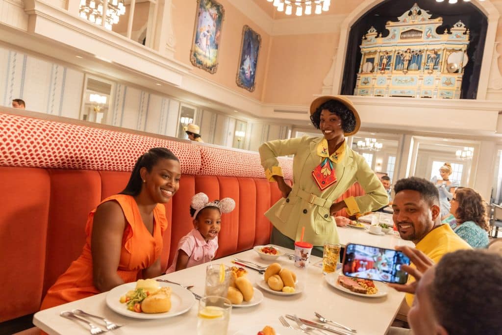 Refeições com personagens na Disney World – Como funciona e dicas