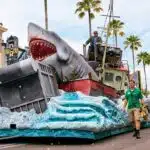 Novo desfile do Universal Studios Orlando celebra filmes clássicos