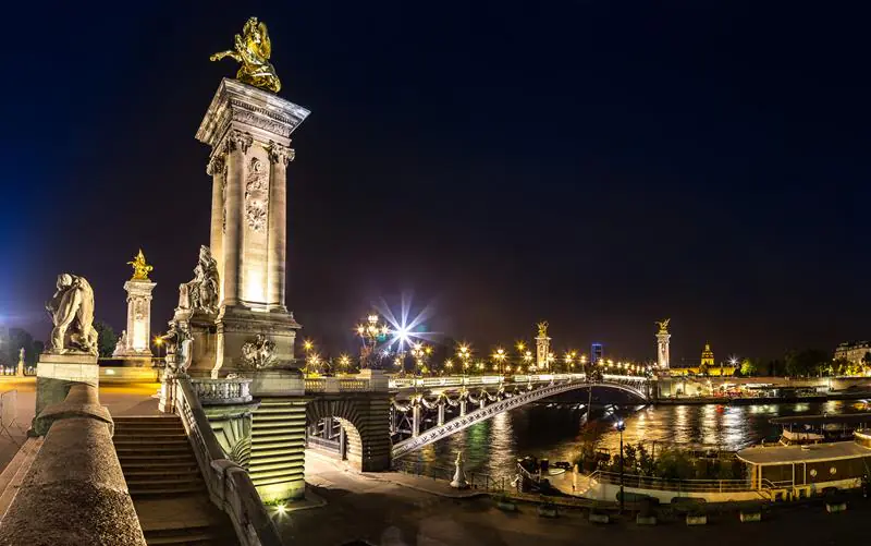 Passeio de barco no Rio Sena, em Paris – Como é e como reservar