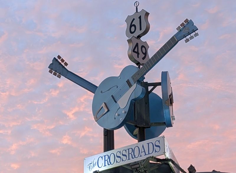 Crossroads – O que é a Encruzilhada do Diabo na Rota do Blues