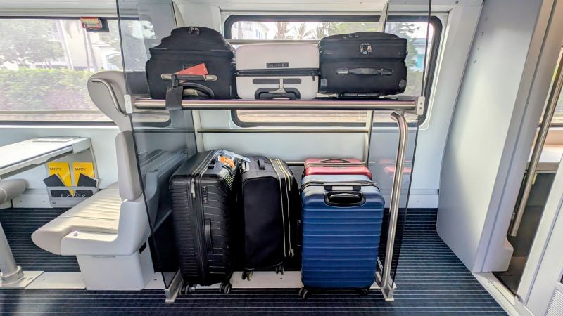 Como é viajar no Brightline, o trem que liga Miami a Orlando